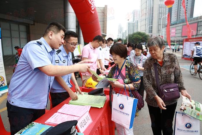 新奥长期免费资料大全,详细解答解释落实_黄金版57.58.70