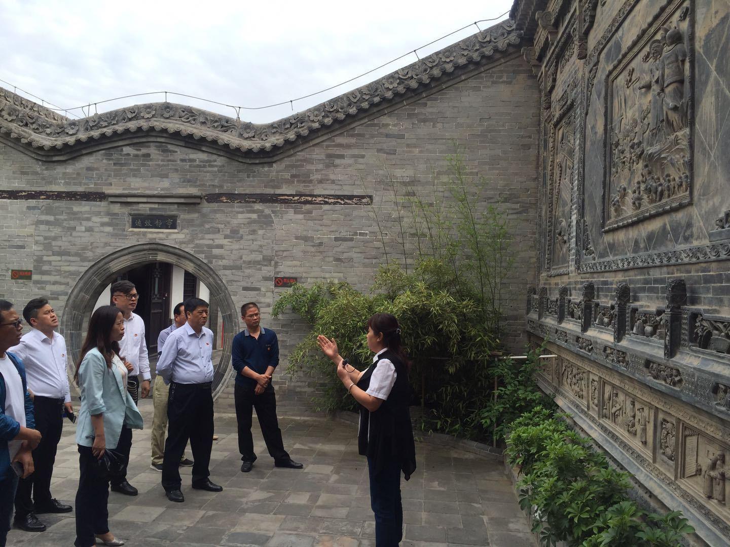 学校法治教育在思想道德建设中的关键作用，促进学生全面发展与成长之路