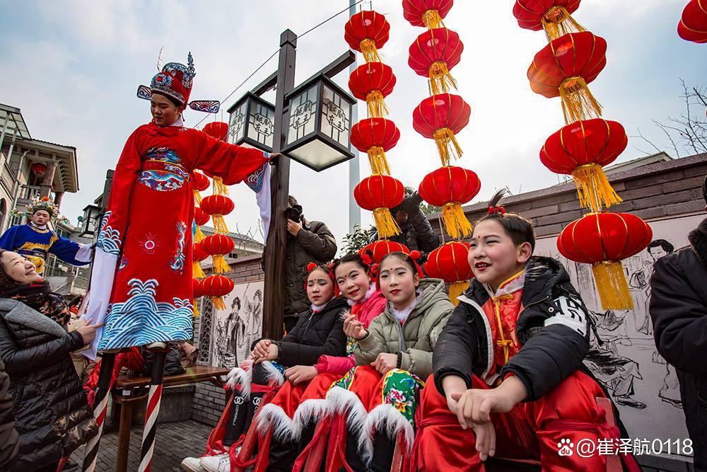 传统节日文化复兴，年轻人重拾家乡文化记忆的价值与重要性